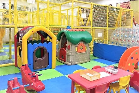 休日こども3時間遊び放題100円OFF! キッズユーエスランド 茨城守谷店