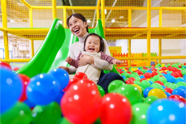 平日こども1日遊び放題 子供の室内遊び場キッズユーエスランド イオン熊谷店 アソビュー