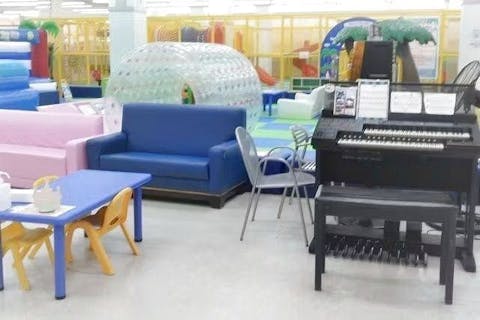 平日スクスク未就学児1日プラン200円OFF!キッズユーエスランド 三重員弁店