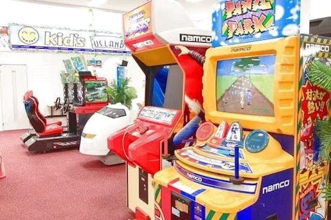 平日小学生1日遊び放題100円OFF! キッズユーエスランド 熊本八代店