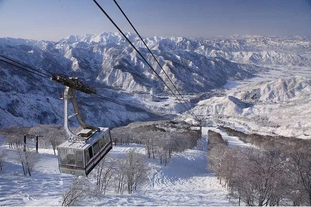 500円割引】六日町 八海山スキー場 リフト1日券＋場内利用券1,000円付