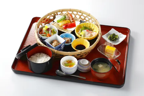 ランチ 5 割引 鉄板焼きステーキセット Jr九州ステーションホテル小倉 鉄板 串焼き八くら アソビュー