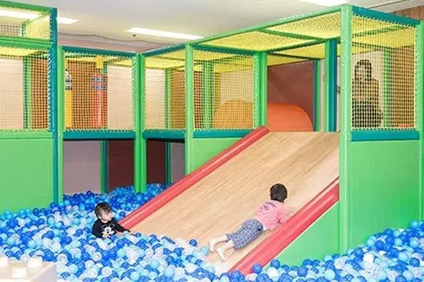 平日限定/初回利用限定】ピュアキッズしんかな 大型室内公園 1日
