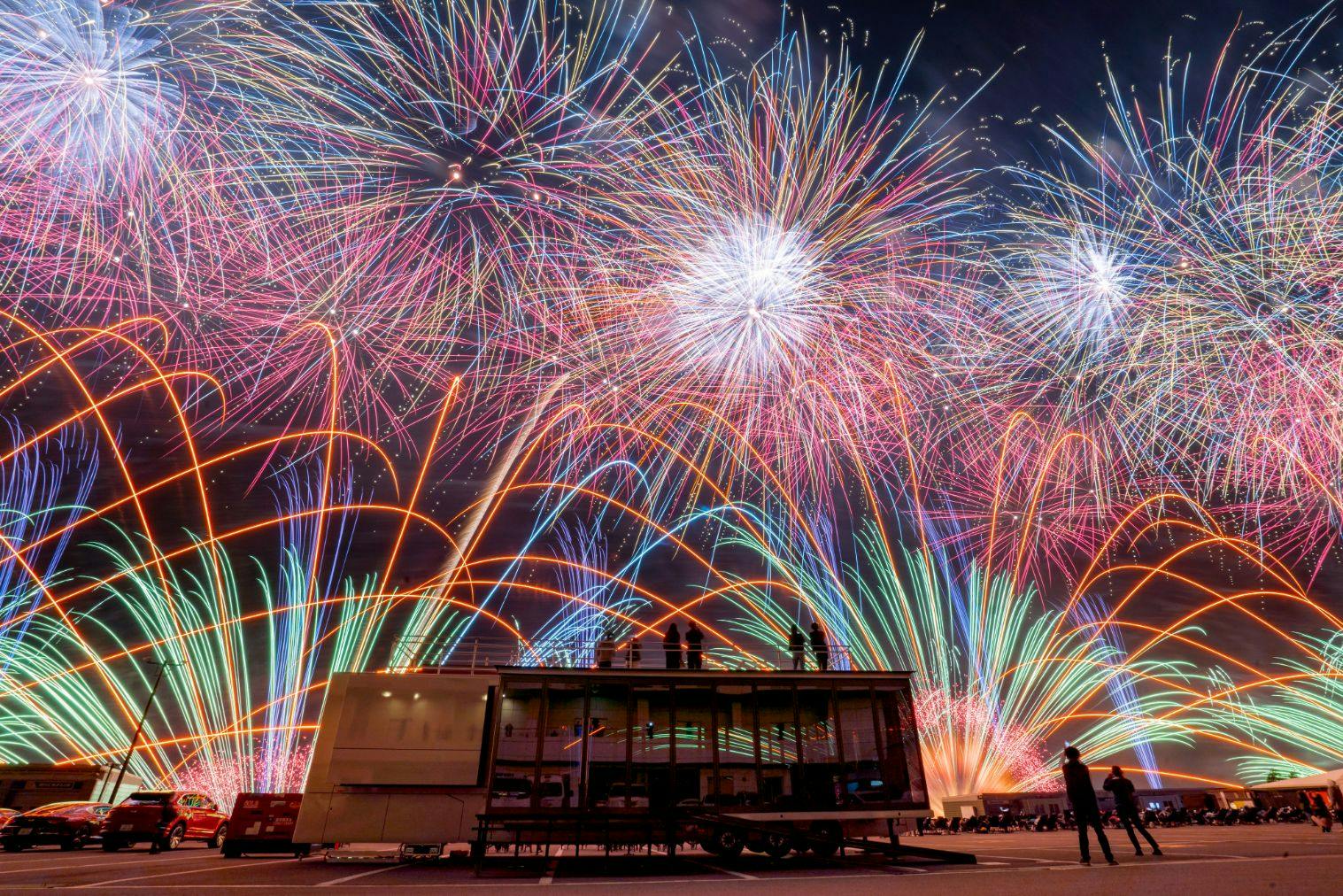 富士山花火 VS スピードウェイ 2025_【C】エキサイティング花火直下