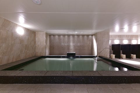 ベッセルホテルカンパーナ名古屋　電子前売りチケット（日帰り入浴＋フリードリンク付き）