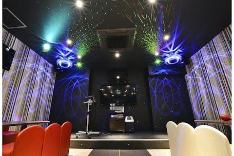 超特割！【最大66％割引】カラオケの鉄人 アルコール2時間飲み放題付プラン※利用店舗限定