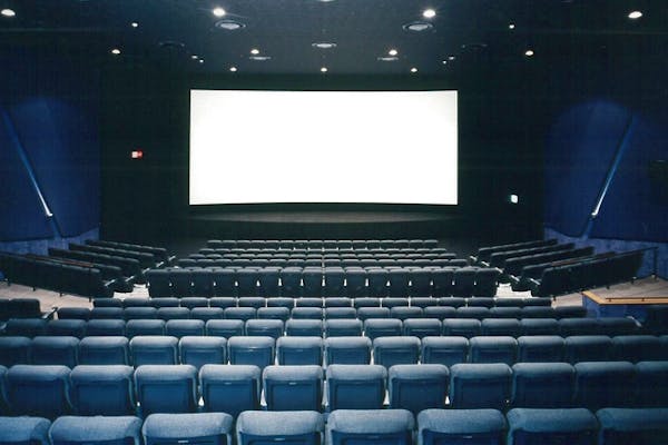 最大31 割引 Humax Cinema 映画鑑賞引換券 池袋 横須賀 渋谷 成田 お席は窓口予約 アソビュー