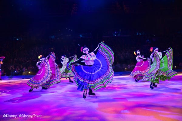 一般S席】ディズニー・オン・アイスJAPAN TOUR 35th ANNIVERSARY 福岡 ...