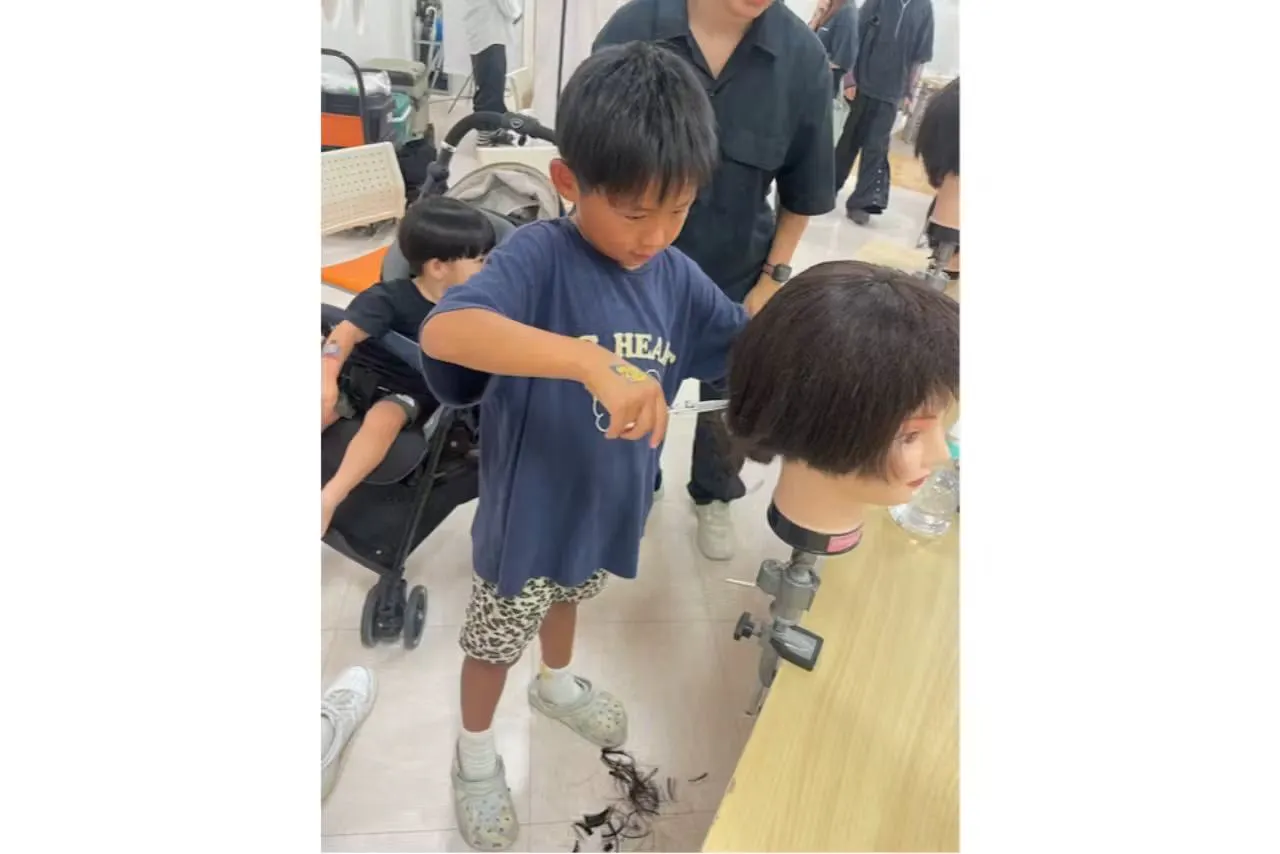 美容お仕事体験！～カット体験～（小学1年生より参加可）