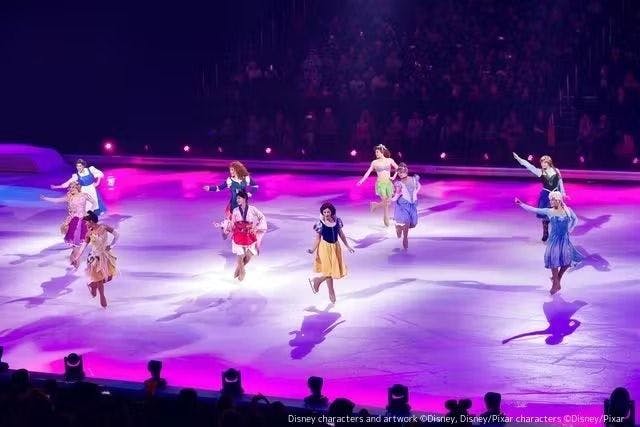 ☆S席 連番4席☆ ディズニーオンアイス 2022 福岡公演 8/28（日