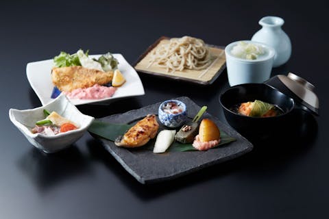 【46％割引／ホテルニューオータニ大阪】春の絶品ランチ＆絶景スイーツ