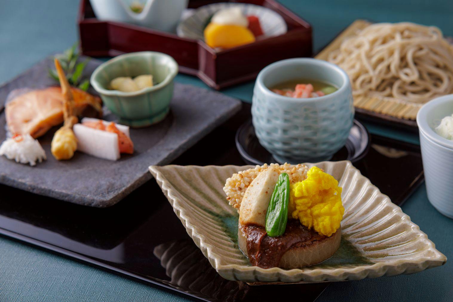 【45％割引／ホテルニューオータニ大阪】冬の絶品ランチ＆絶景スイーツ