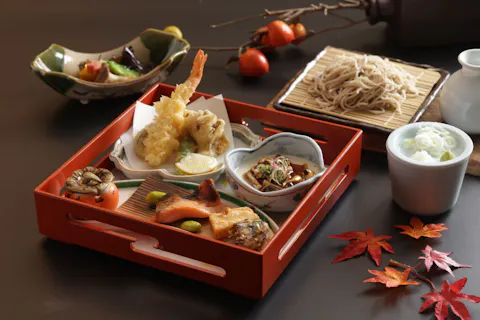 【45％割引／ホテルニューオータニ大阪】秋の絶品ランチ＆絶景スイーツ