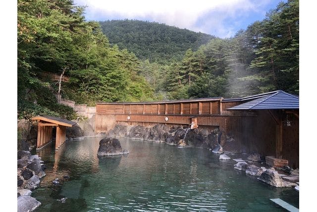 超特割！【最大5%割引】草津の名湯三湯 源泉かけ流し -西の河原