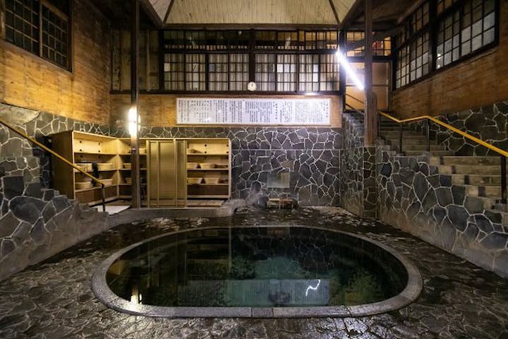 鉛温泉　藤三旅館