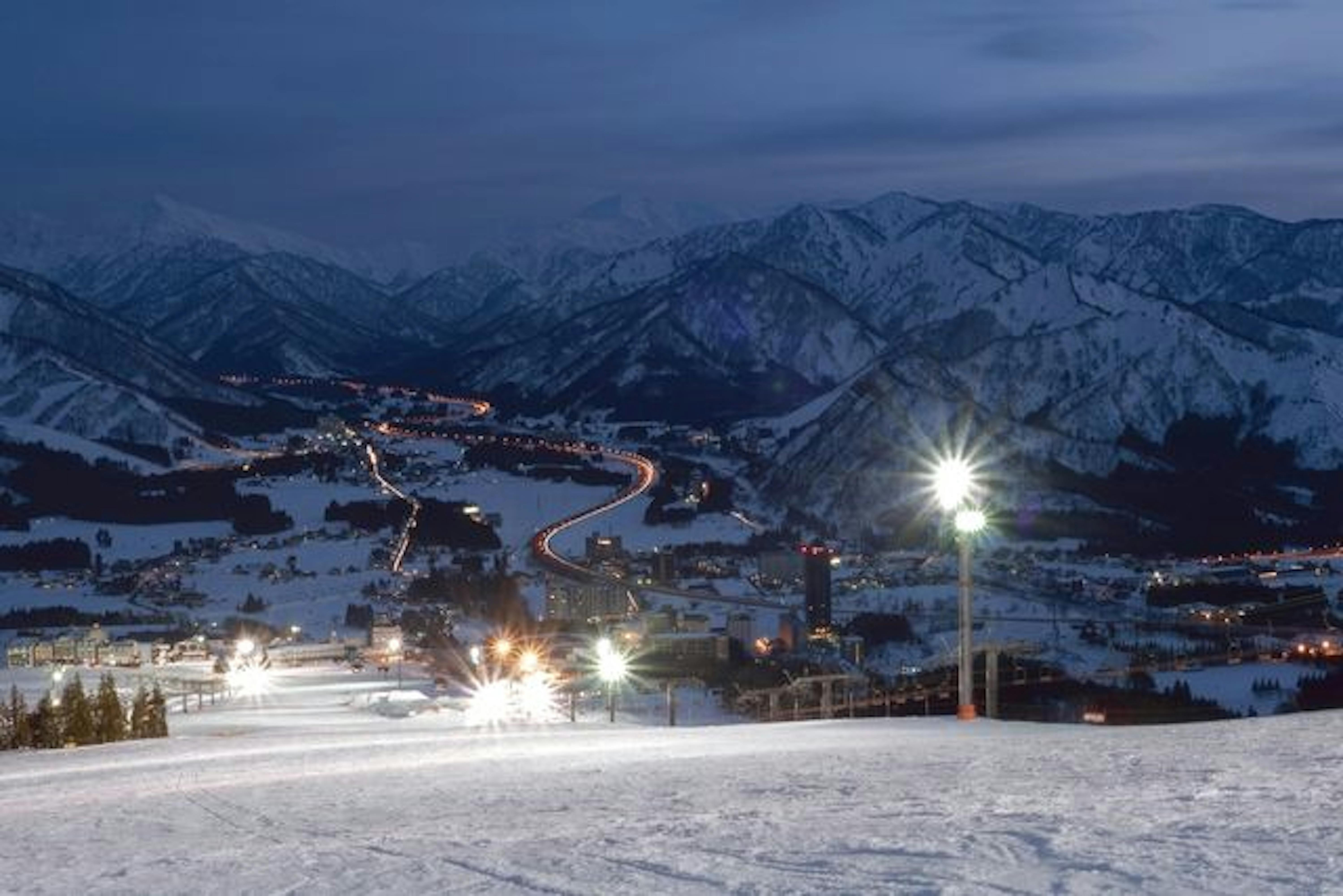 上越国際スキー場・岩原スキー場 リフト券 ジュニア - スキー場