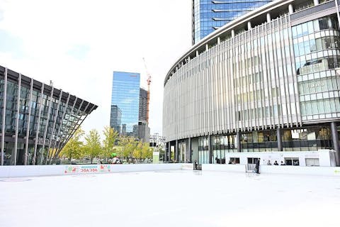 【前売ペア券】ウメダ☆アイスリンク つるんつるん 滑走料チケット