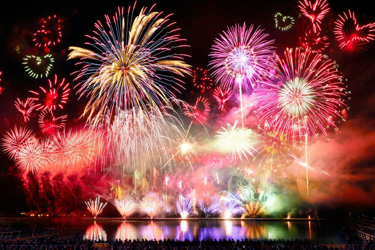 【1階席 ディナーブッフェ】マリエラ　クリスマス・ホーリーナイト花火ディナークルーズ