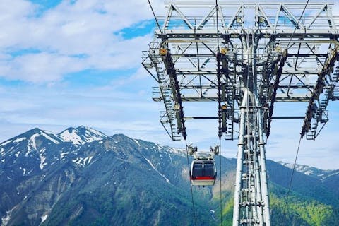 空中散歩と四季折々の絶景を満喫！！谷川岳にて感動体験を！ロープウェイ＋リフトセット券（往復）