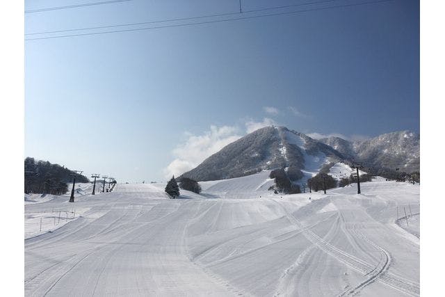 木島平スキー場 早割リフト券4枚 - スキー場