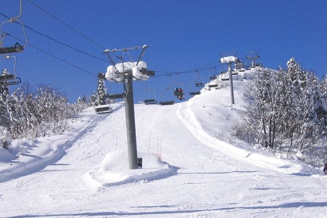 【土日祝限定】シャトー塩沢スキー場　日帰りパック　リフト1日券