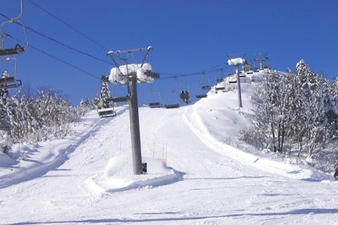 【土日祝限定】シャトー塩沢スキー場　日帰りパック　リフト1日券