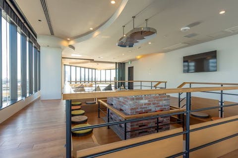 【最大10％割引】東京豊洲 万葉倶楽部 クーポン（入館＋岩盤浴＋選べるセルフ1ドリンク）