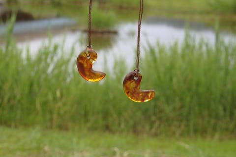 【8/10（土）・8/17（土）】弥生体験ラグジュアリー　琥珀勾玉づくり