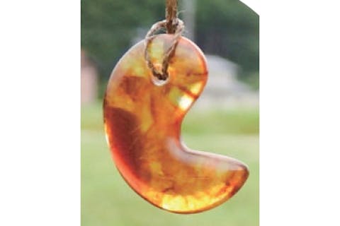 【7/19（土）】輝く宝石！琥珀（こはく）勾玉