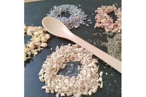 【平日限定・63％割引】よもぎ蒸し30分　無農薬のよもぎにこだわる温活サロン ※女性同伴で男性もOK