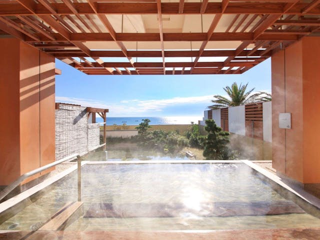 鴨川グランドホテル