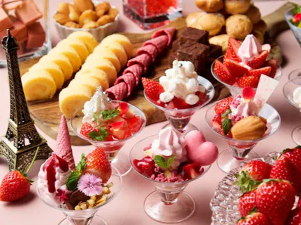 【オリエンタルホテル東京ベイ】＜平日ランチ＞【1/31～5/8】ストロベリーフェア~フランスグルメ紀行～