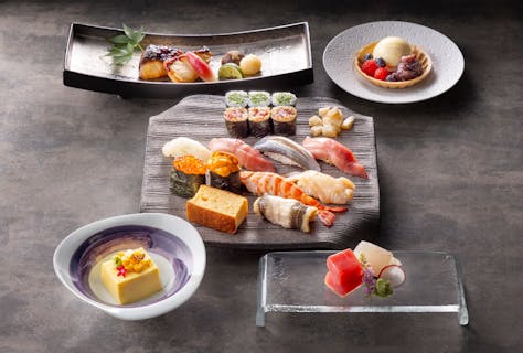 【ディナー寿司コース 菫】お造りや焼き物も付いた、寿司十種からなる豪華寿司コース