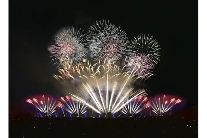 万博夜空がアートになる日