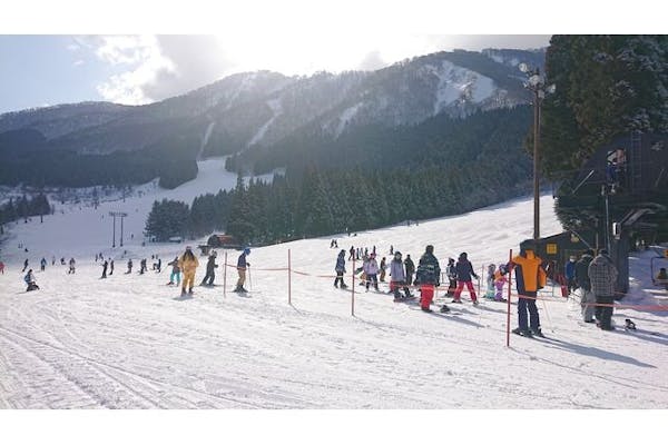 前売・最大500円割引】オニコウベスキー場 リフト1日券｜アソビュー！