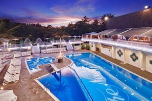 ホテルニューオオタニナイトプールチケット アソビュー限定【最大2,000円OFF】ホテルニューオータニ東京 ナイト