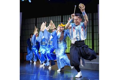 日本各地の音楽を一挙に楽しむ！オリジナルショー「舞い踊る郷の響き