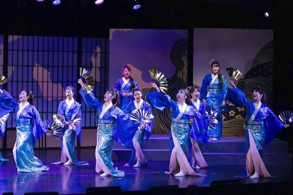 日本各地の音楽を一挙に楽しむ！オリジナルショー「舞い踊る郷の響き