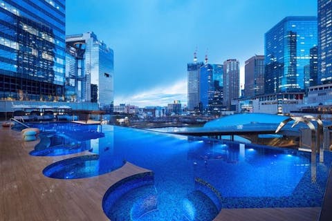 ～9/30【全日利用可】18時以降入館＋屋外温水インフィニティープール　ナイトプール（114502）