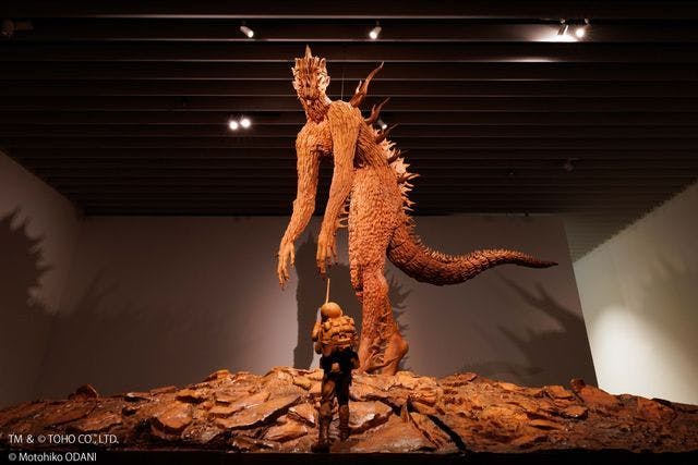 平日／数量限定フィギュア付スペシャルセット券】ゴジラ生誕70