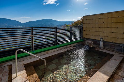 【最大21%割引】絶景露天×源泉で癒される！亀の井ホテル富田林日帰り温泉 入浴券