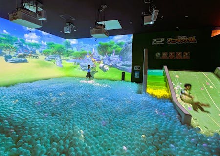 【休日：初回限定100円割引】タカラトミープラネットららぽーと安城 入場チケット