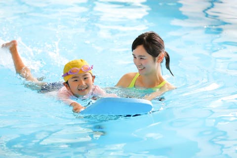 【最大400円割引・土日祝もOK！】グランデコホテルを満喫！日帰り温水プール利用＆温泉入浴チケット