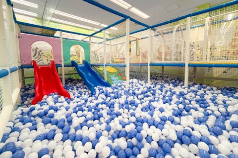 【休日・100円OFF】こども3時間遊び放題 キッズランドUS 栃木宇都宮店