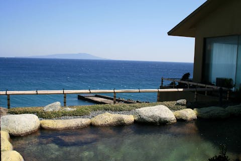 【土日祝もOK！】源泉かけ流し×海絶景！「熱川館」日帰り入浴チケット（バスタオル＋フェイスタオル付）