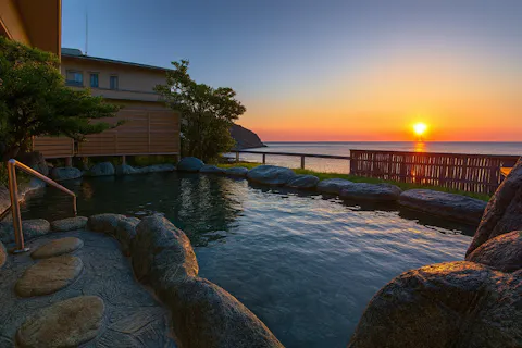 【土日祝もOK！】源泉かけ流し×海絶景！「熱川館」日帰り入浴チケット（バスタオル＋フェイスタオル付）