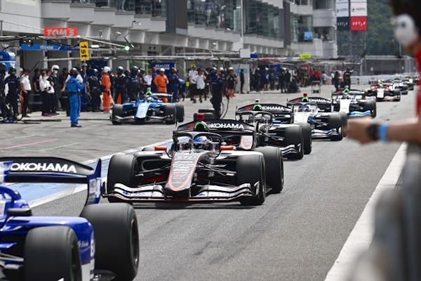 全日本スーパーフォーミュラー選手権 2025 観戦券 2枚 鈴鹿サーキット 2025年 全日本スーパーフォーミュラ 観戦券 2枚