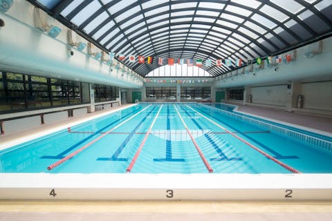 【18時以降入場がさらにお得】親子で楽しむ神戸ポートアイランドスポーツセンター ナイタープール利用券