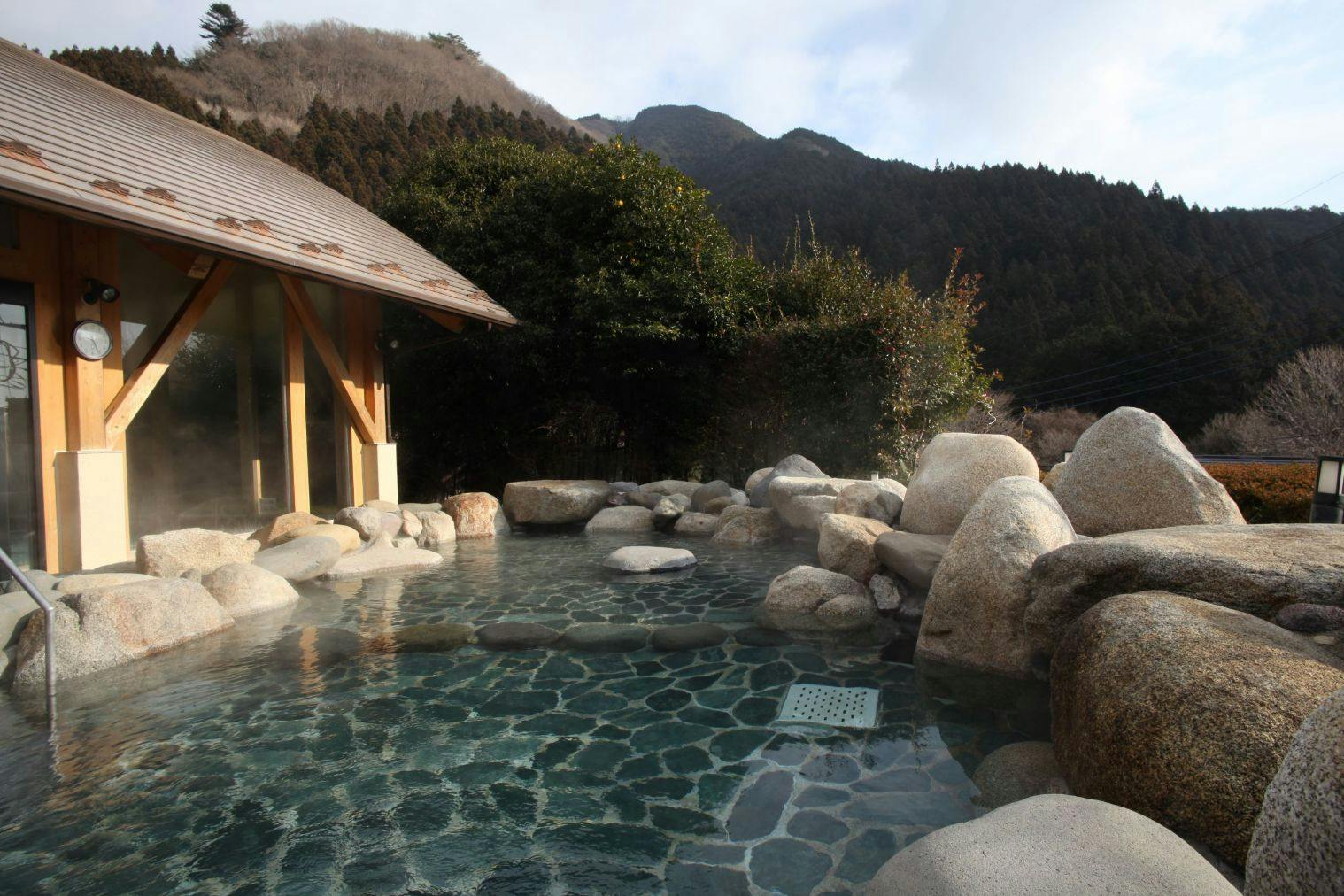 【3/11営業再開！】前日光つつじの湯交流館 温泉入浴券＋タオル販売