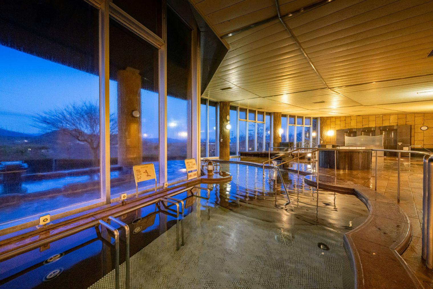 【最大8％割引】恵那峡温泉ホテルゆずり葉／お得な日帰り入浴＋フェイスタオル付セットプラン